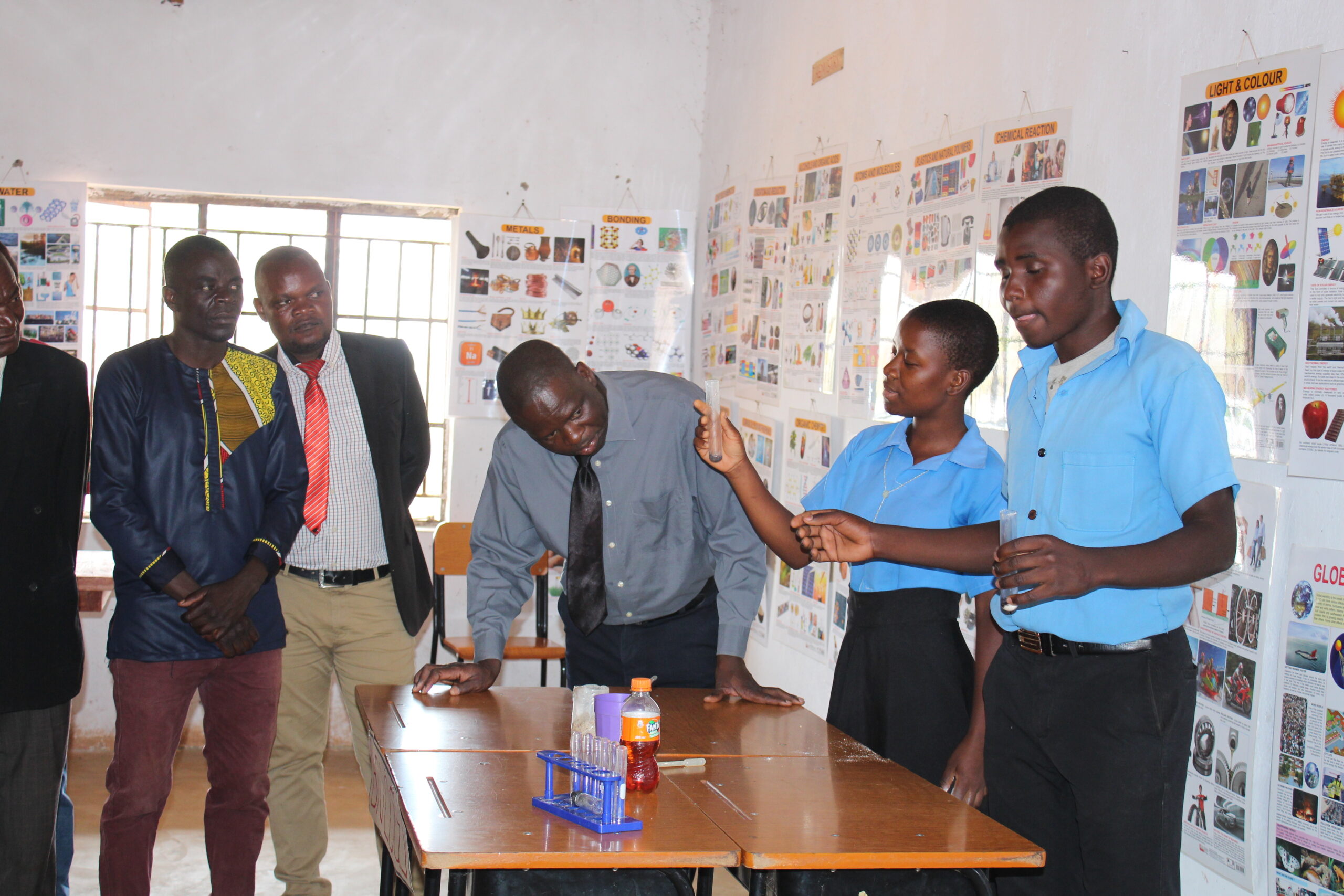 Read more about the article Orant Sponsors Laboratory at Malawian School